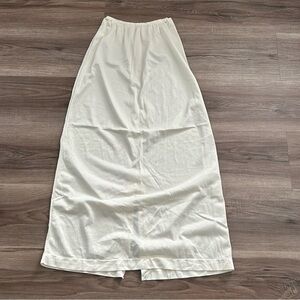 Caresse Vtg Cream Dainty Maxi Slip Skirt Petite Small-Medium